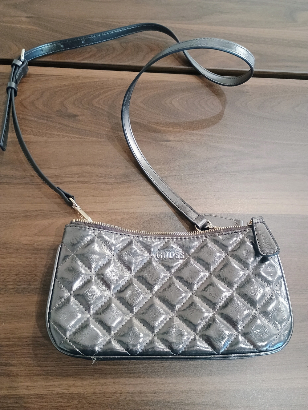 Guess Crossbody Bag in Metallic Silver